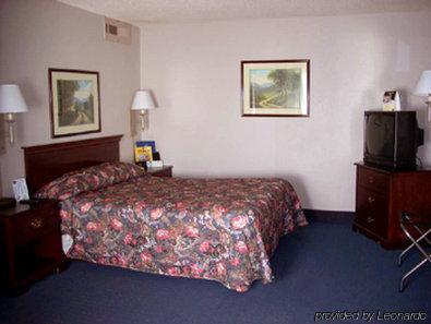 Sunflower Inn & Suites - Garden City Quarto foto